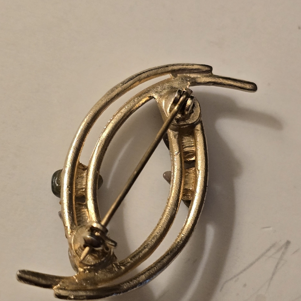 Vintage Brooch  Gold Tone Branch Shaped Leaves With Stones - Picture 7 of 8
